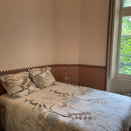 France Petit Chateau