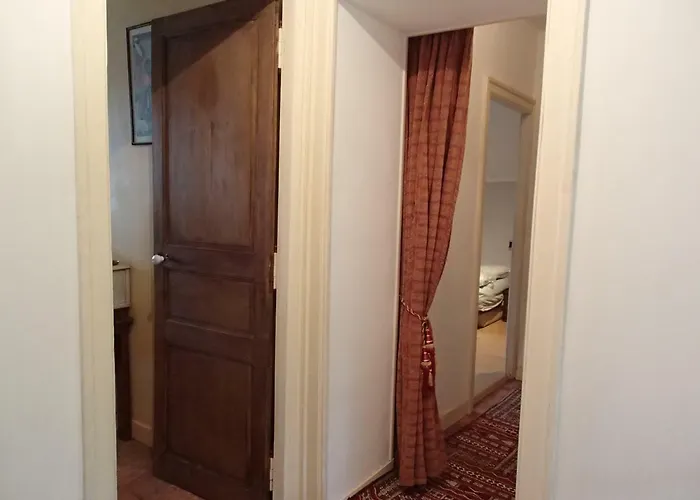 France Petit Chateau