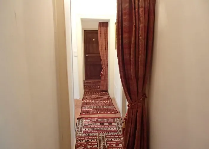 France Petit Chateau